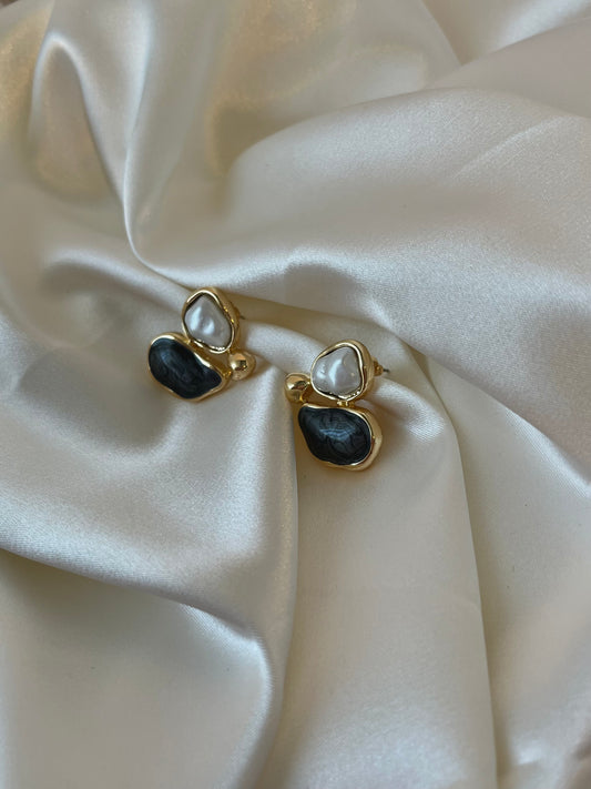 Modern taşlı küpe