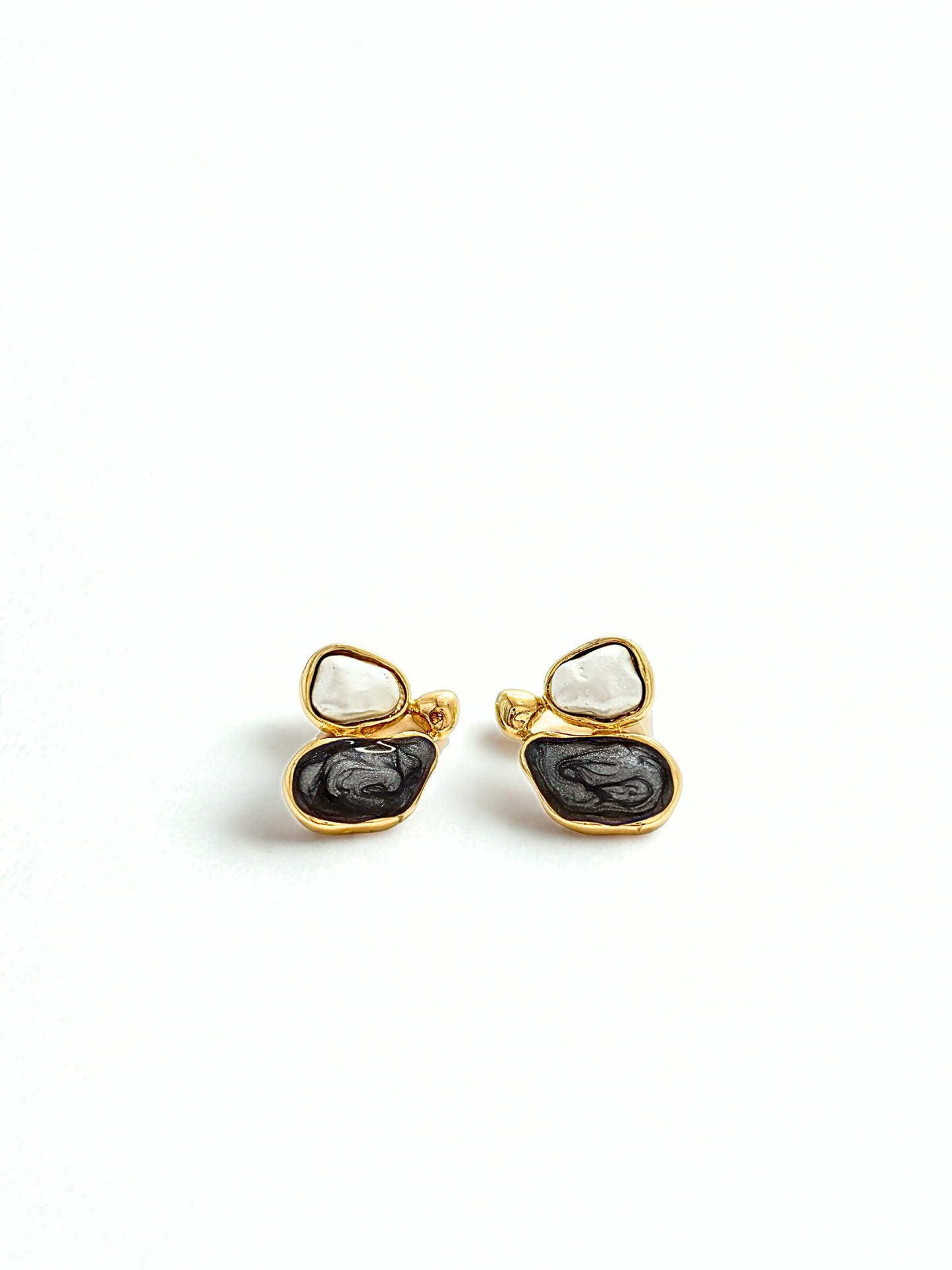 Modern Taşlı Küpe